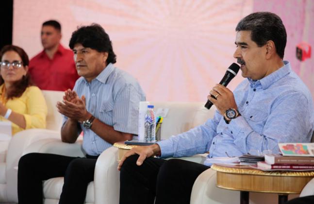 En presencia de Maduro, Evo denuncia a ‘enemigos internos’ y los acusa de querer proscribir al MAS